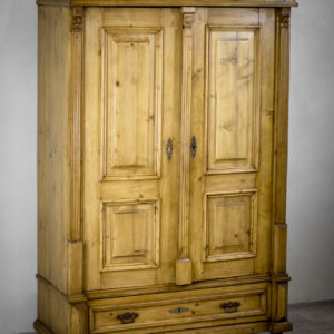 Bauernschrank