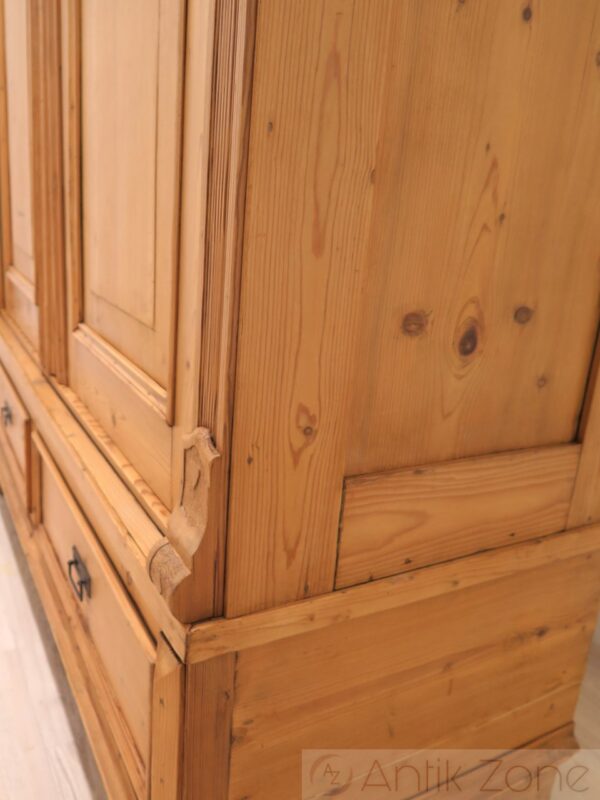 Bauernschrank – Bild 2