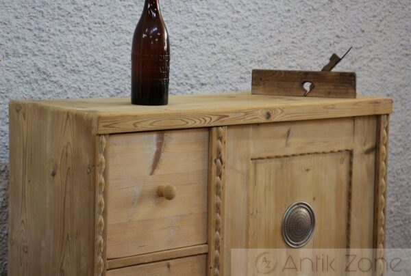 Brotschrank 4 Schubladen mit Ornament – Bild 7