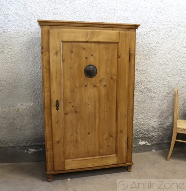Brotschrank
