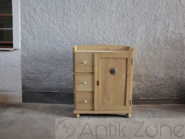 Brotschrank | Vorratsschrank