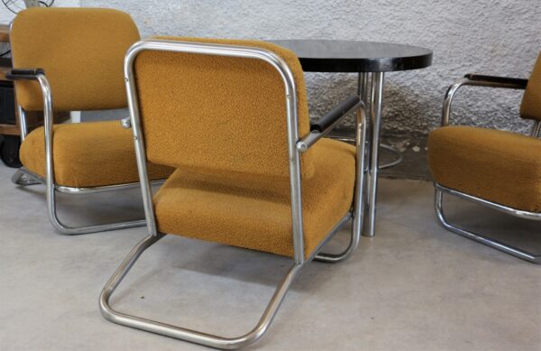 Hynek Gottwald | Tisch mit Sessel – Bild 10