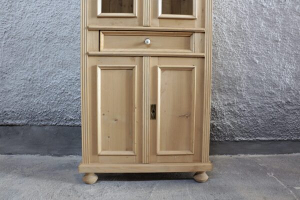 Zweitürige Vitrine – Bild 8