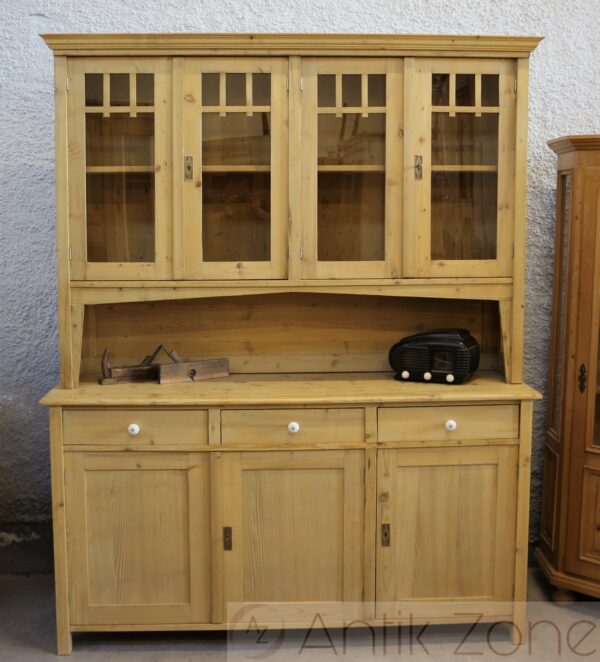 Küchenbuffet aus dem Jugendstil