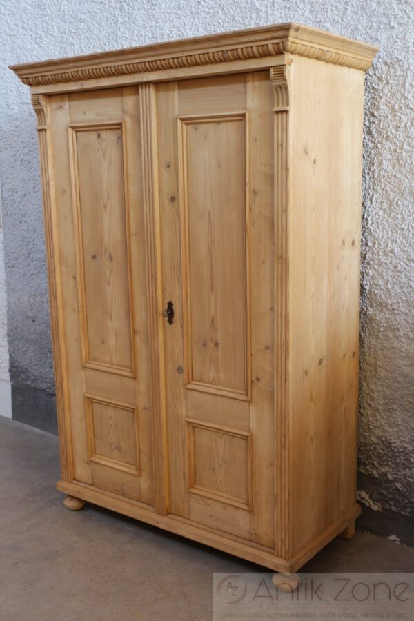 Kleiderschränk aus Fichtenholz ANTIK – Bild 6