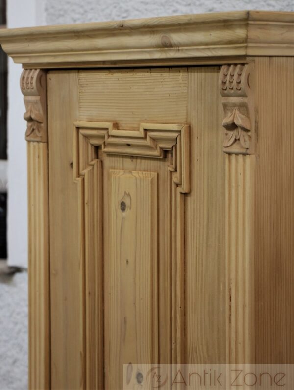 Pfeilerschrank Antik – Bild 4