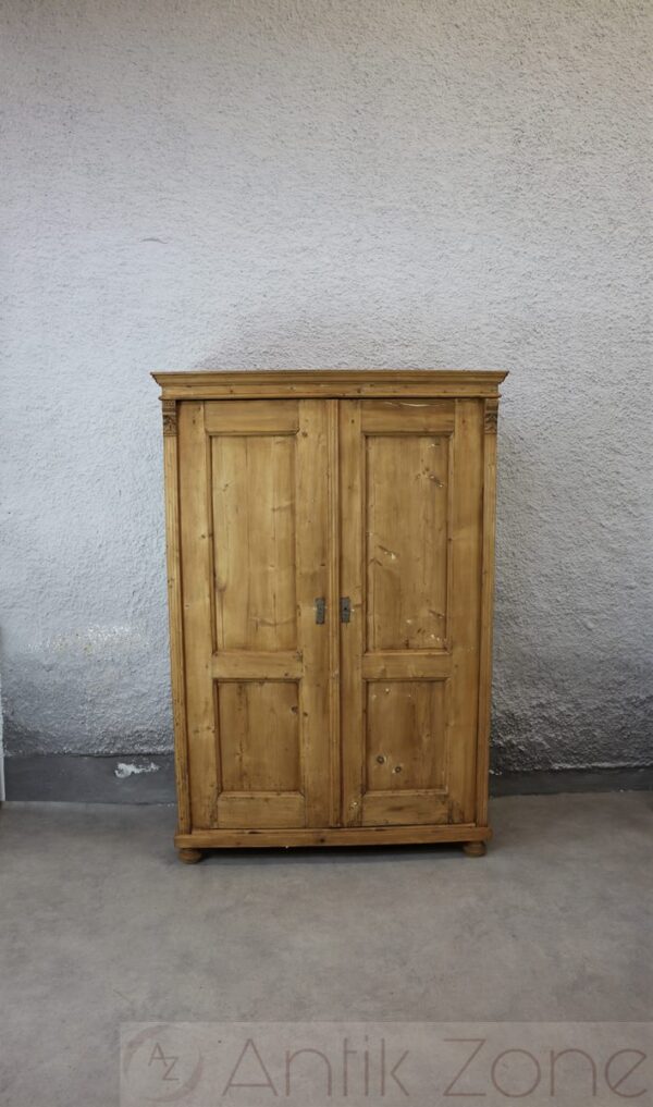 Bauernschrank
