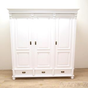 Kleiderschrank Landhausstil