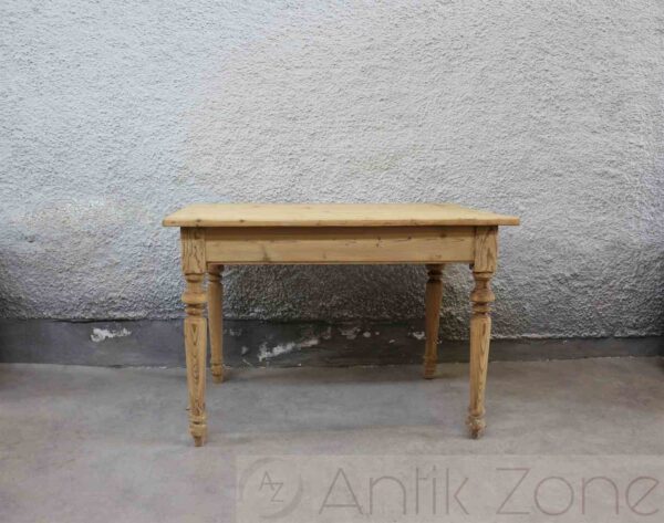 Gründerzeit Tisch