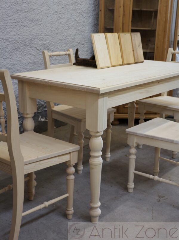 Tisch mit 4 Stühle – Bild 3