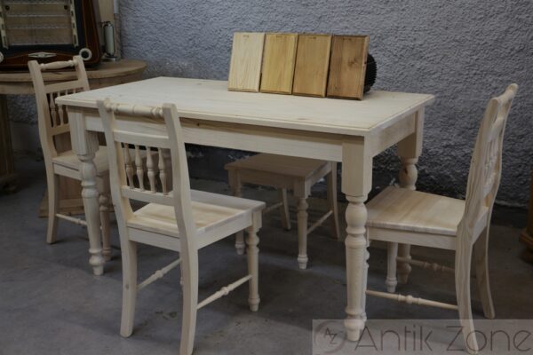 Tisch mit 4 Stühle – Bild 4