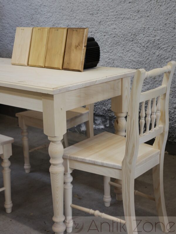 Tisch mit 4 Stühle – Bild 5