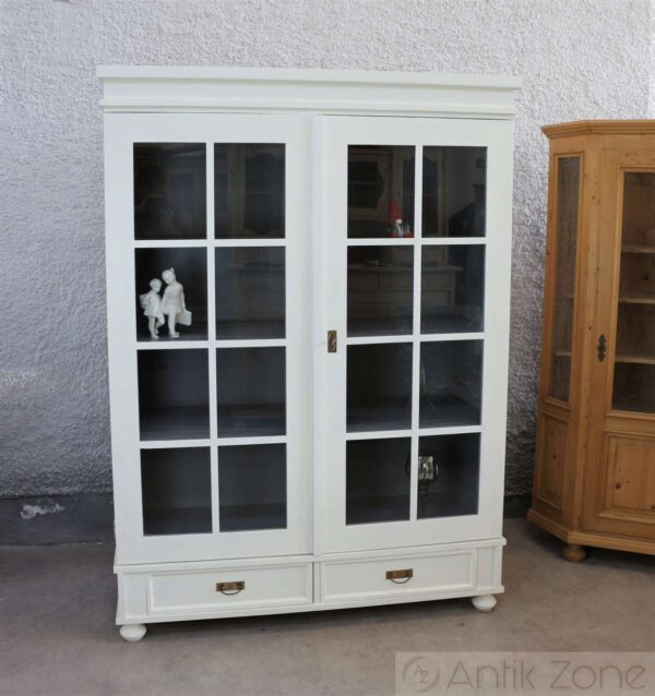 Vitrinenschrank weiß