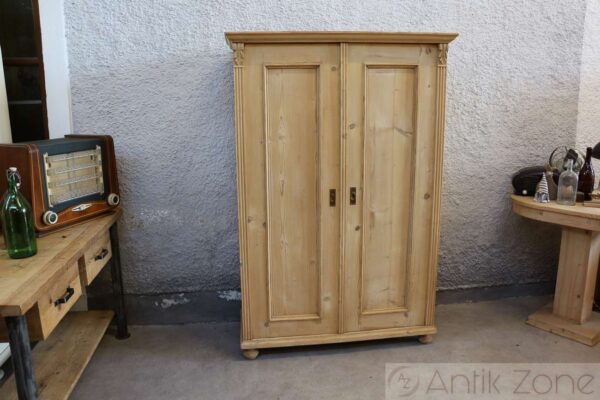 Bauernschrank | Antik