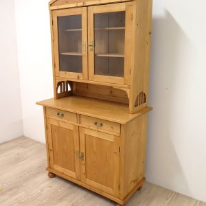 Jugendstil-Kredenz aus Massivholz – elegante gewachste Vitrine