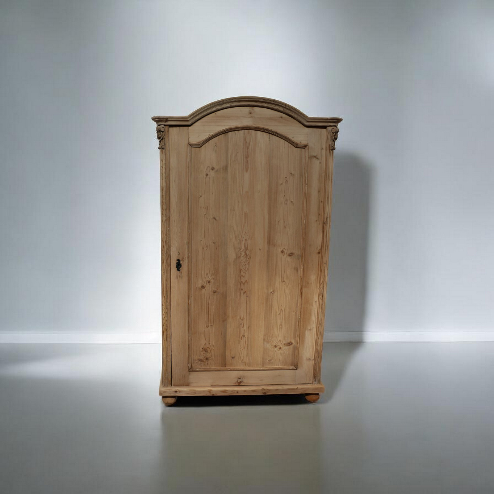 Alter Bauernschrank – Original restauriert | 179 × 103 × 50