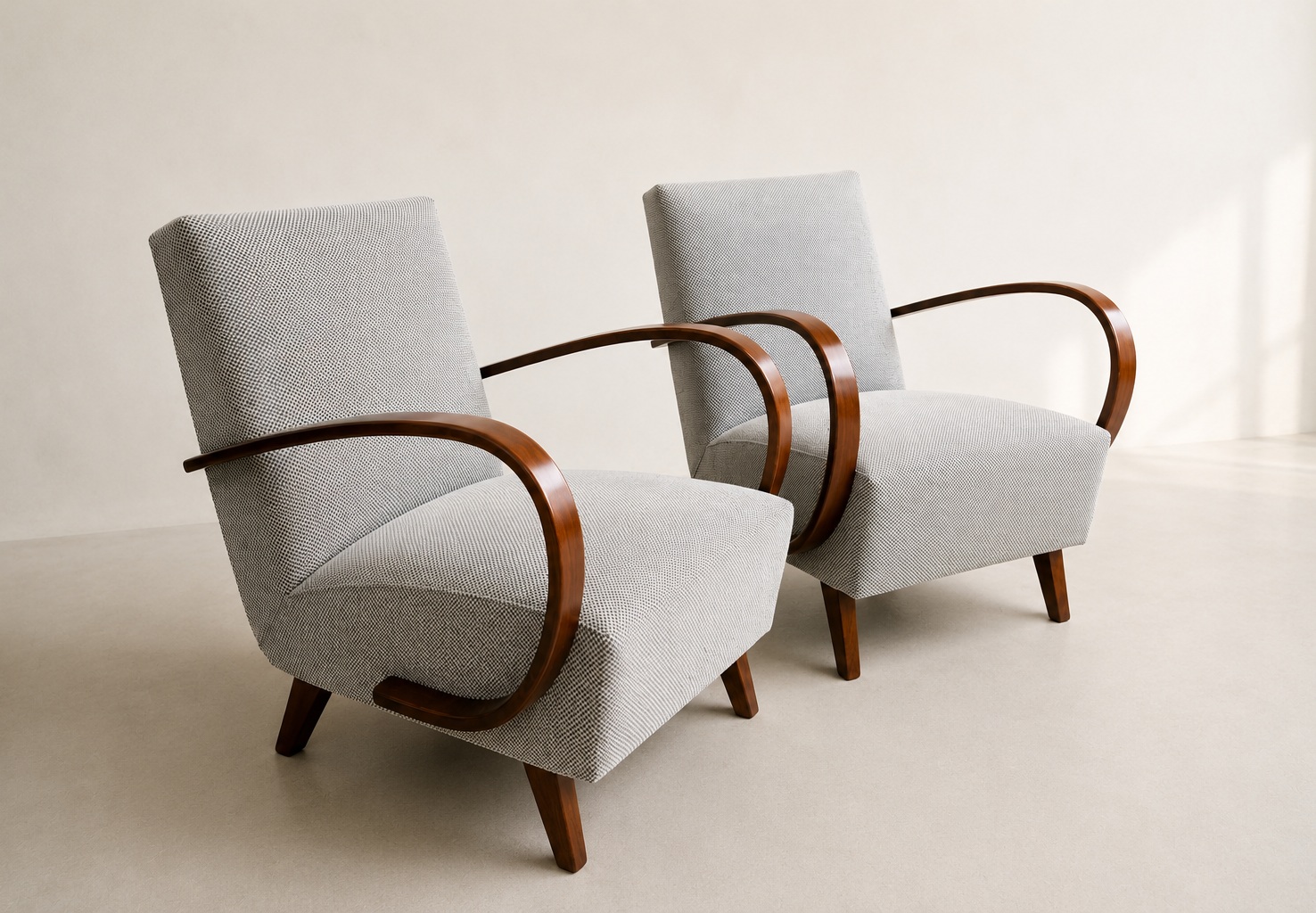 Original Halabala Art Deco Sessel – restaurierter Designklassiker aus den 1940er Jahren